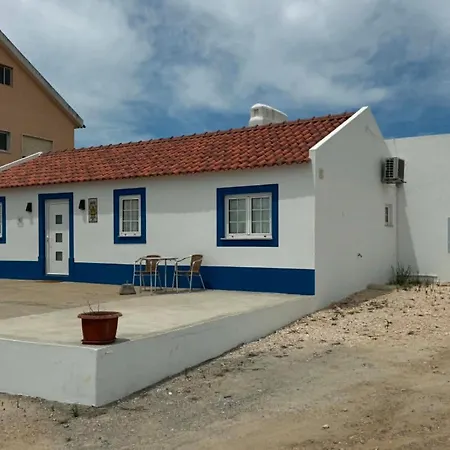 Casa Isqueiro Holiday home *